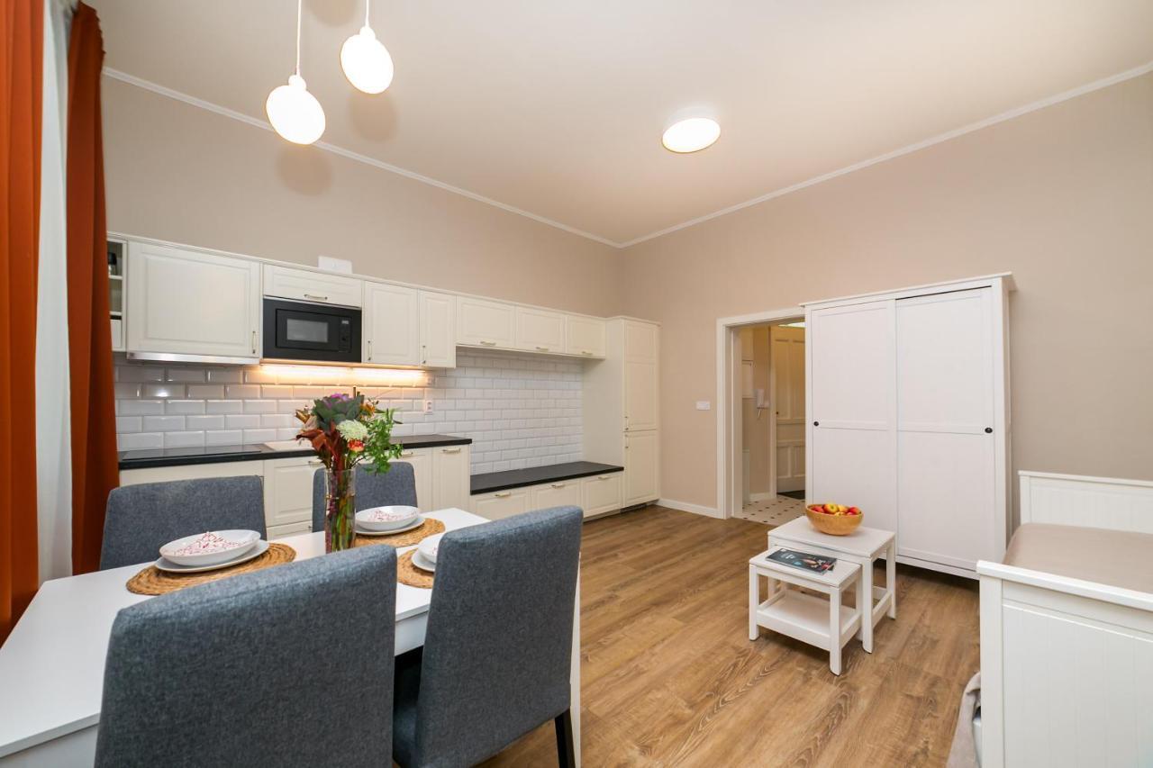 New Studio 3 - Self Check In, Parking Possible, Weekend Free Parking Pressburg Exterior foto